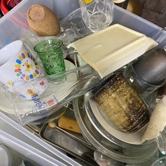 鍋、やかん、食器類たくさん♪の画像