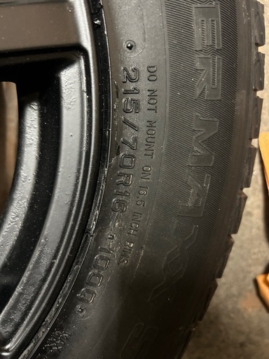 価格相談！215/70/16スパイクタイヤ