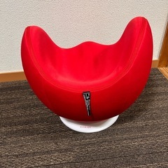 MTG CUVILADY（クビレディ） バランスチェア レッド 骨盤矯正の画像