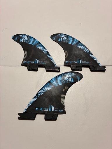 FCS II Mayhem サーフボードフィン 3枚セット Mサイズ (Isa) 沖縄の