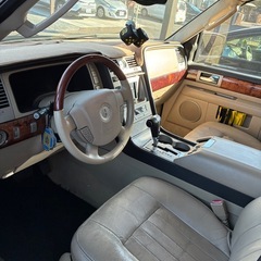 リンカーンナビゲーター　希少8ナンバー　車椅子移動車登録 24インチホイール　車検残り約1年の画像