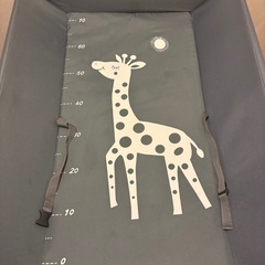 オムツ台キャスター付きの画像