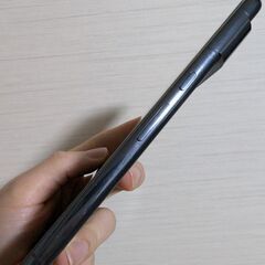 Pixel 8 pro obsidian lケース付きの画像