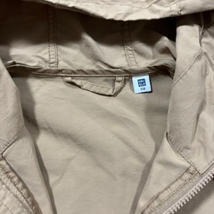 UNIQLO キッズパーカー110cmの画像