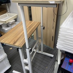 差し上げます　パソコンラックの画像