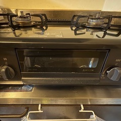 幅56㎝コンパクトガステーブル IC-S37-R 都市ガス(13A)用/右強火 幅560奥行447高 グレー 約幅560×奥行447(442)×高さ180mmの画像