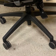 & ②　エルゴヒューマン　エンジョイ チェア メッシュ　オレンジの画像