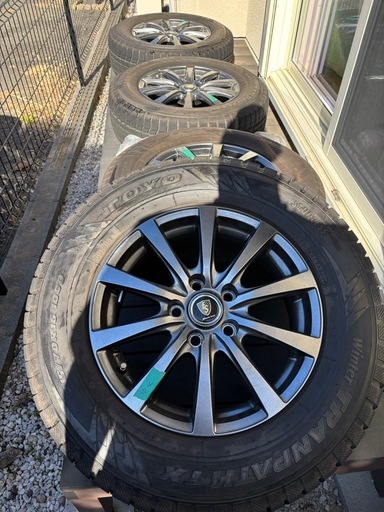 スタッドレスタイヤ&ホイール4本215/70R16(Toyo&MANARAY SPORT)
