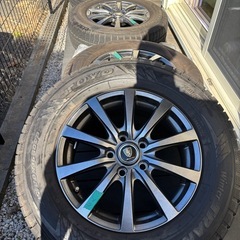 スタッドレスタイヤ&ホイール4本215/70R16(Toyo&MANARAY SPORT) の画像