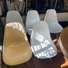 ダイニングチェアの画像