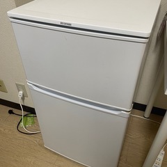 アイリスオーヤマ　ノンフロン冷凍冷蔵庫 IRR-A09TW-Wの画像