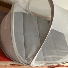 【ミッフィーコンパクトベビーベッド／ほぼ未使用】の画像