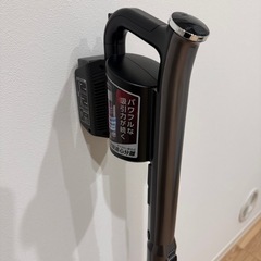 アイリスオーヤマ コードレス掃除機の画像