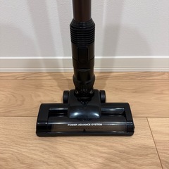 アイリスオーヤマ コードレス掃除機の画像