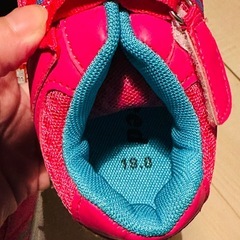 新品★子供靴 ピンク スニーカー 19cmの画像