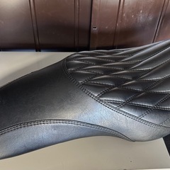 ホンダレブル250/500用ロングシート Diabolus(ディアブロ)RB130の画像