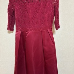 交渉中　結婚式、パーティー　ドレス　赤の画像