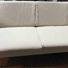 新古品IKEAソファの画像