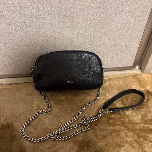 ショルダーバッグ