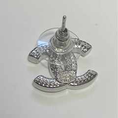 CHANEL シャネル　ピアス　ココマーク　シルバー　ミニ　正規品　新品未使用の画像