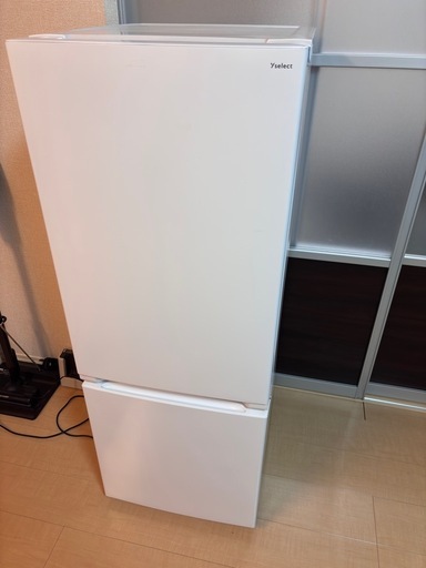 冷蔵庫 159L 右開き 2ドア 一人暮し向けYRZ-F15MW