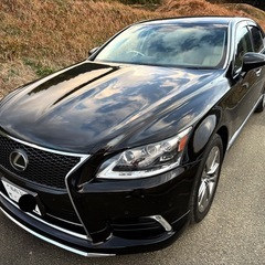 極美⭐︎車検9年6月⭐︎レクサスLS600h⭐︎モデリスタエアロ！純正12.3㌅ナビ フルセグTV Bluetooth 希少シルバーウッド&白革シート BSM⭐︎車検も長くすぐ乗れます！不具合なしの画像