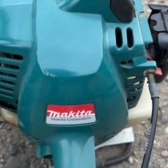 中古品　マキタ　背負い式草刈機　MEM262Rの画像