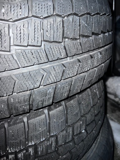 DUNLOP最終価格スタッドレスタイヤ17インチ4本バリ溝 (まさ) 福島の