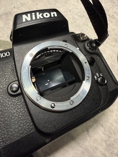 Nikon f100 フィルムカメラ　美品
