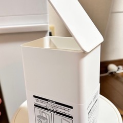 ニトリトイレゴミ箱の画像