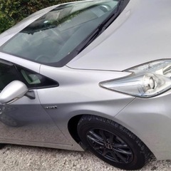 トヨタプリウス(2011)9.7万kmの画像