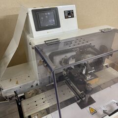 茨城精機 小型高性能密封横型ピロー包装機 FP-2500LS 3相200V 包装機 マニュアル付属 パトライト付き 梱包機 シーラー Y2739の画像