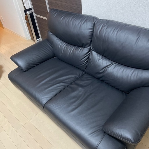 傷・汚れに強い 2人掛けソファ 合皮タイプ　定価4万円