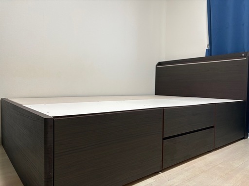 ニトリ セミダブルベッドフレーム（ジオチェスト）大容量収納・コンセント付【定価約5万円】