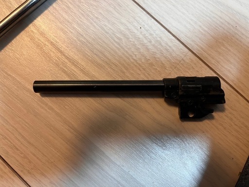 HI-CAPA5.1 カスタム有り！
予備マガジン付き！