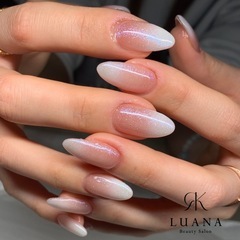 ネイリストスタッフ募集の画像