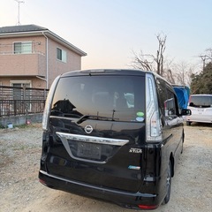 平成27年日産セレナ HIGHWAYSTAR HVの画像
