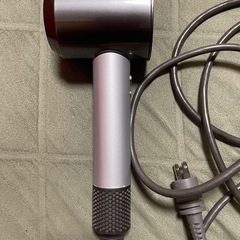 ダイソン　ドライヤーの画像