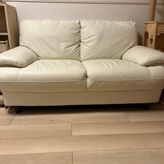 ソファの画像