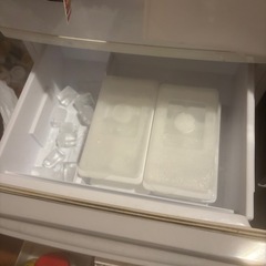 冷蔵庫 SHARP SJ-14E3の画像