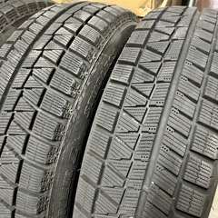 【22年！９分山！】ブリヂストン　スタッドレスタイヤ　175/70R14 ４本セットの画像