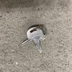 自転車鍵　前後タイプの画像