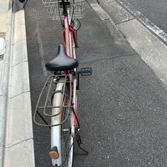 【赤色】BRIDGESTONE製頑丈なカゴ付き、26インチ自転車の画像