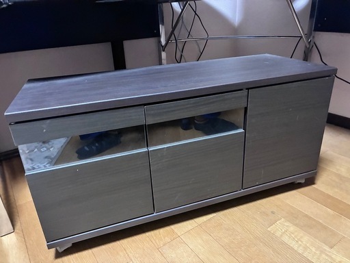 テレビラック