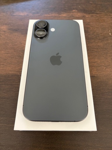 iPhone17 256GB ブラック SIMフリー バッテリー100% 美品 ガラスフィルム付