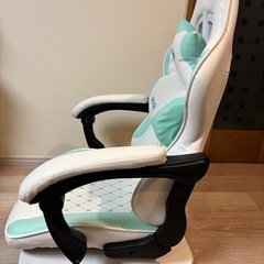 美品　ゲーミングチェアの画像