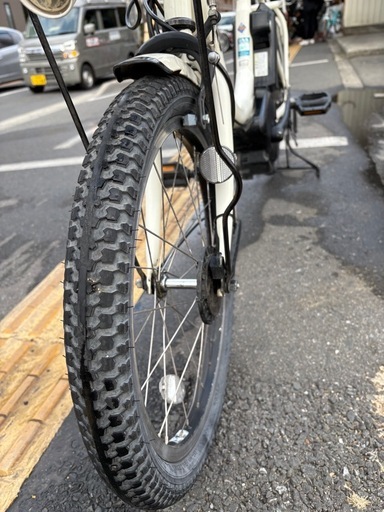 中古20㌅ブリヂストン電動アシスト自転車　8.7Ah 大阪　009番