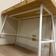 IKEA LILLÅSEN リルオーセン バンブーデスク ホワイト脚 3引き出しの画像