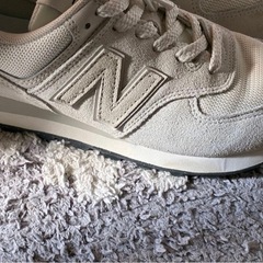 New Balance 574 スニーカー 23cm ベージュの画像