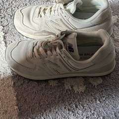 New Balance 574 スニーカー 23cm ベージュの画像